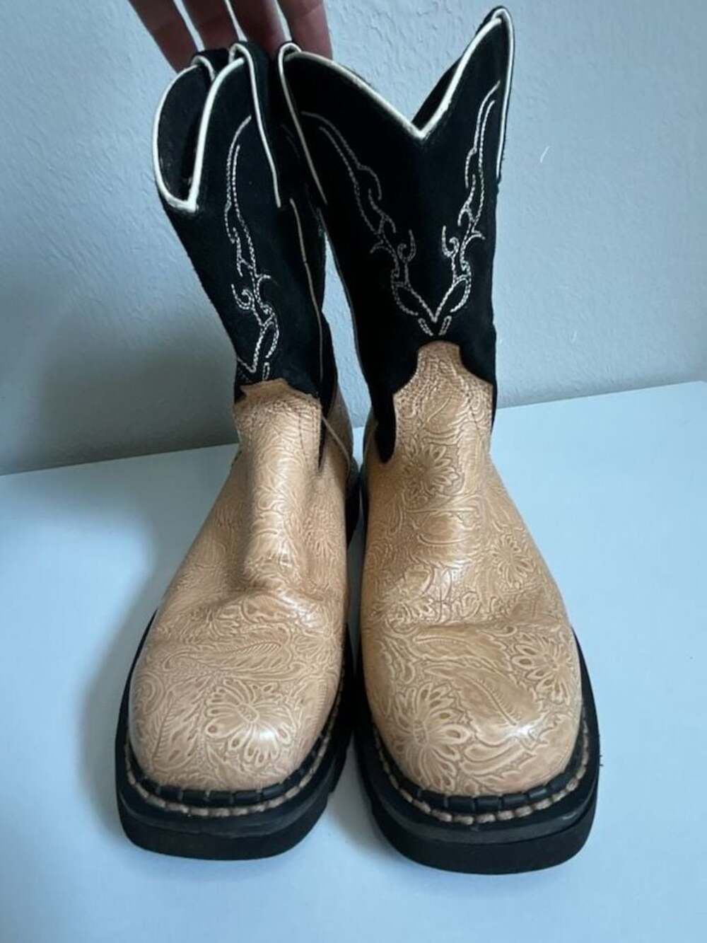 Justin L8012 Gypsy Floral Tooled Tan and Black Western Boots